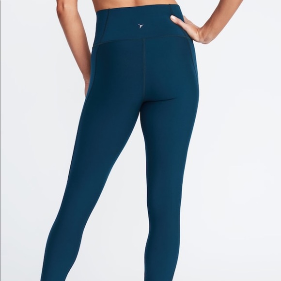 Old navy leggings in hunter pine - Picture 2 of 13